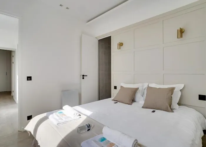 190 Fontaine - Superb In Paris. Apartmán